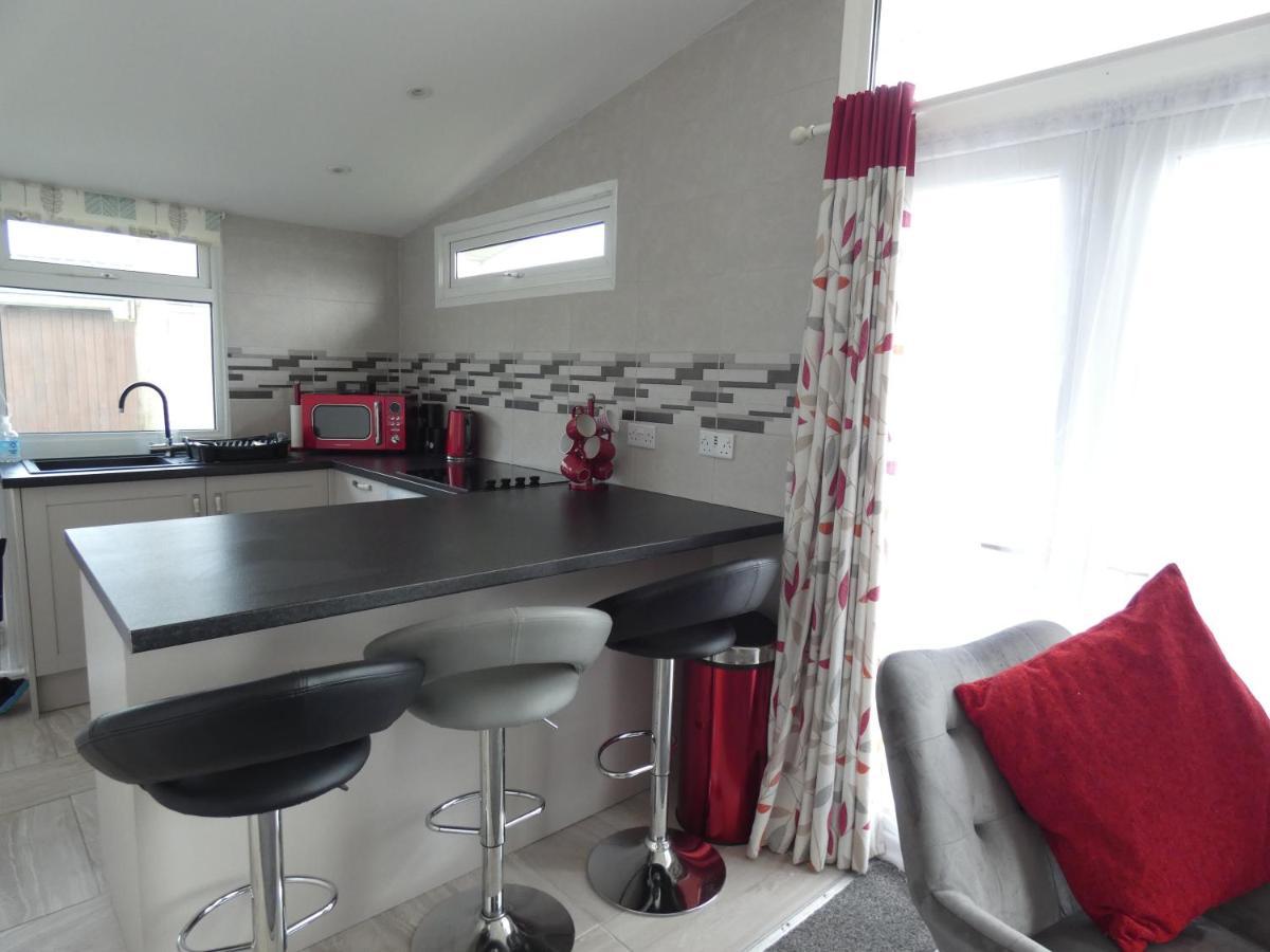 Lodge 54 Elmrise Park Llanstephan  المظهر الخارجي الصورة